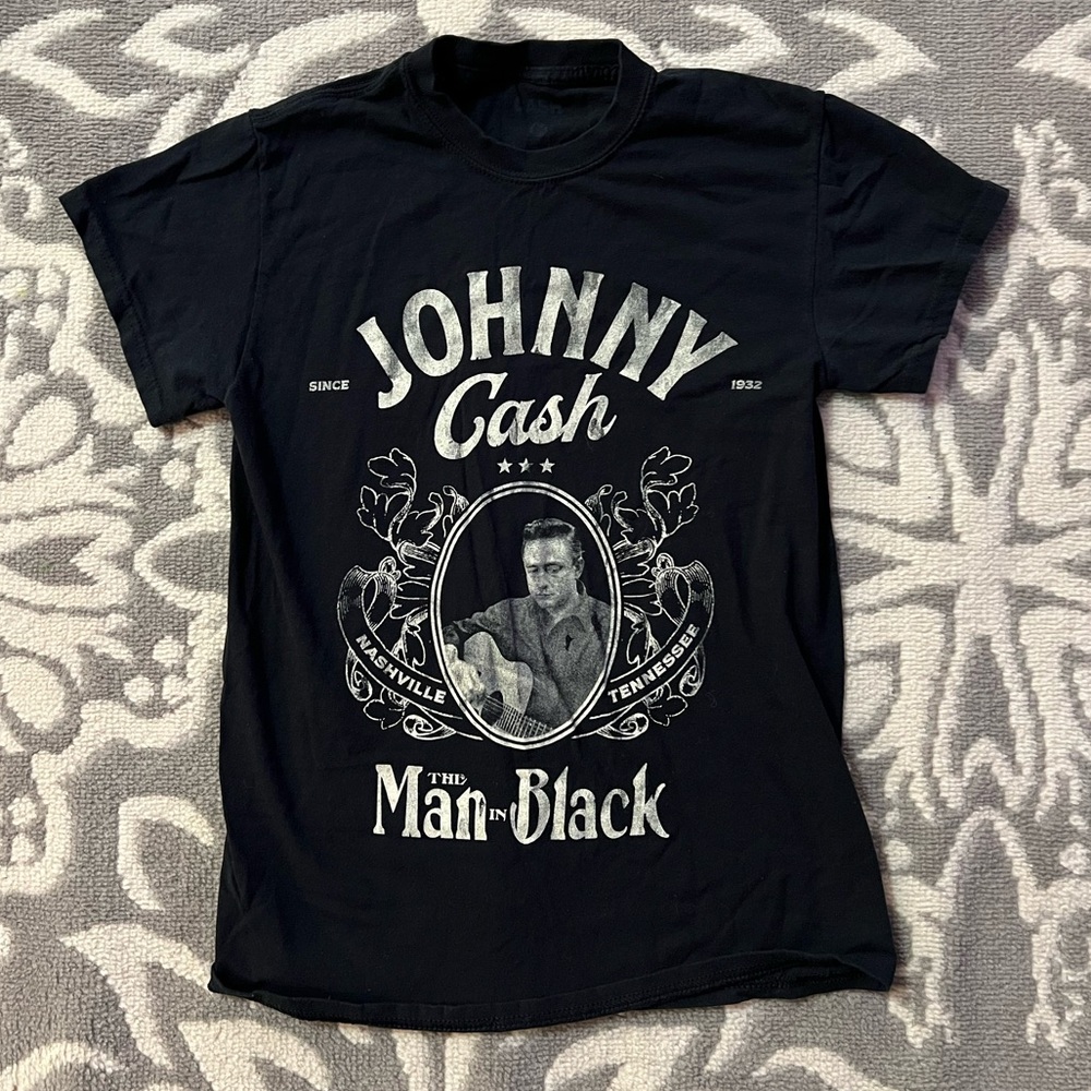 Size S/M Black Johnny Cash ‘The Man in Black’ Tee Shirt